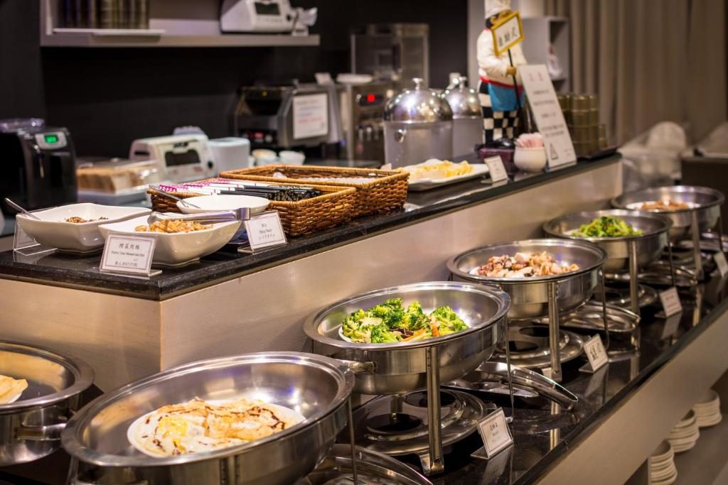 回嘉住?嘉義住宿神攻略|夜市覓食、車站秒到,從高級飯店到文青青旅全收錄