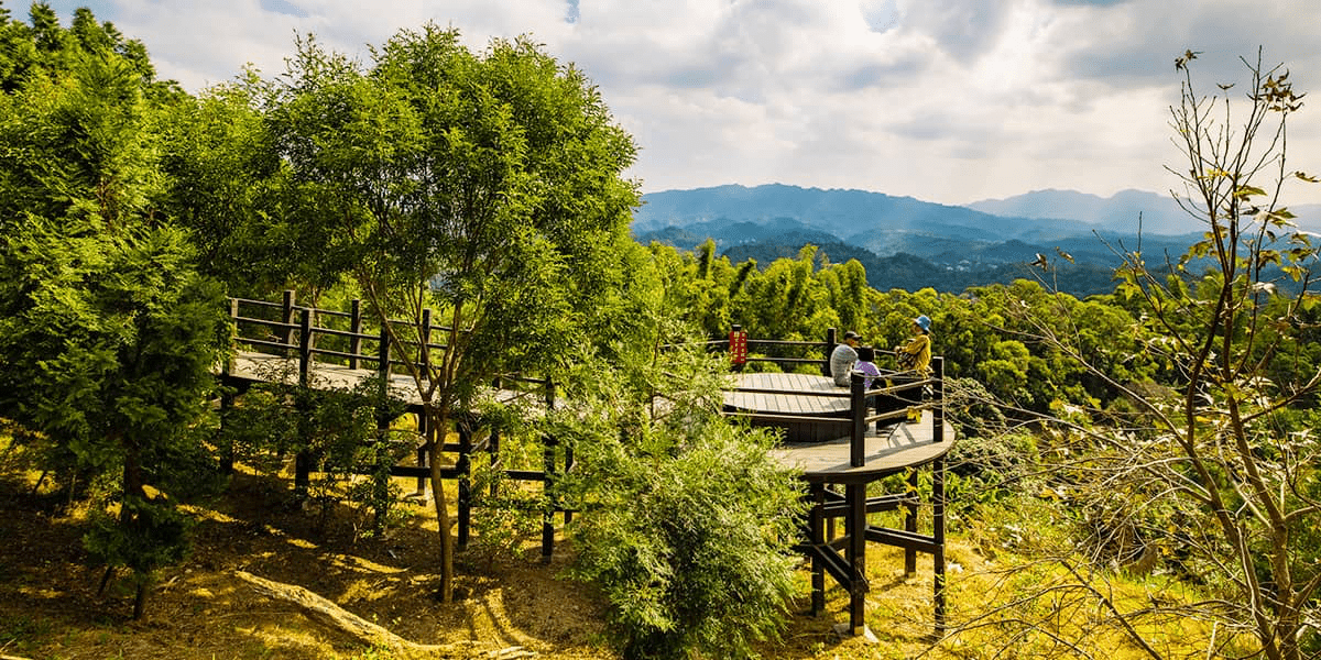 城市之外不必太遠，大坑風景區就在身旁，用最自然的方式讓人離開日常