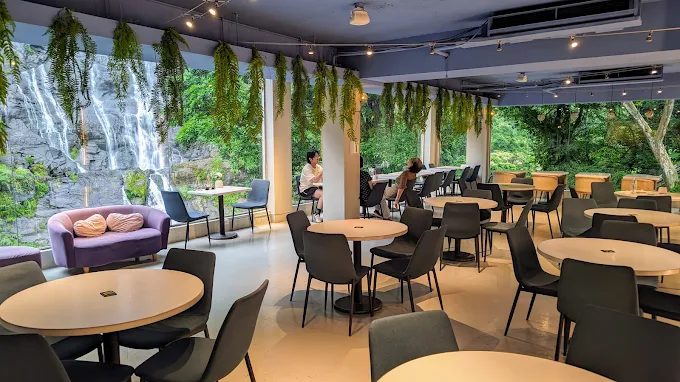 台北近郊必訪！烏來瀑布壯觀美景＋老街美食、台車纜車玩透透