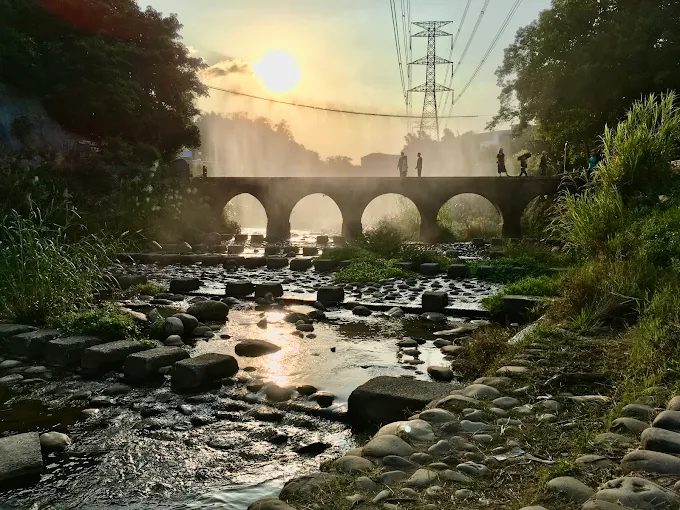 桃園景點TOP5｜大溪老街、虎頭山夜景、龍潭大池與夕陽濕地一次看