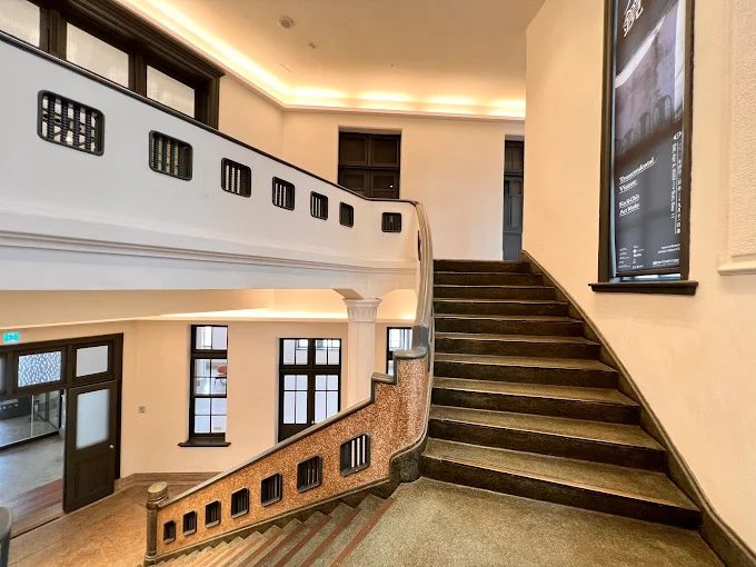 台南博物館一日遊攻略｜台南美術館1・2館＋奇美博物館、司法博物館全解析
