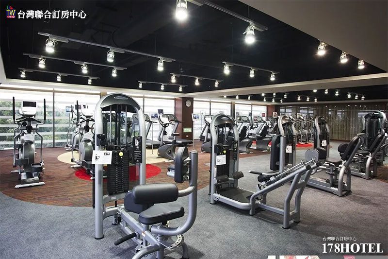 中壢南方莊園渡假飯店｜豪華雙人房一泊二食 $5,800 起，享早餐＋下午茶＋全館設施