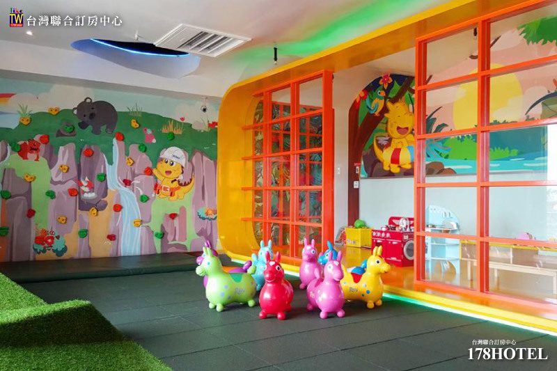 中壢南方莊園渡假飯店｜豪華雙人房一泊二食 $5,800 起，享早餐＋下午茶＋全館設施