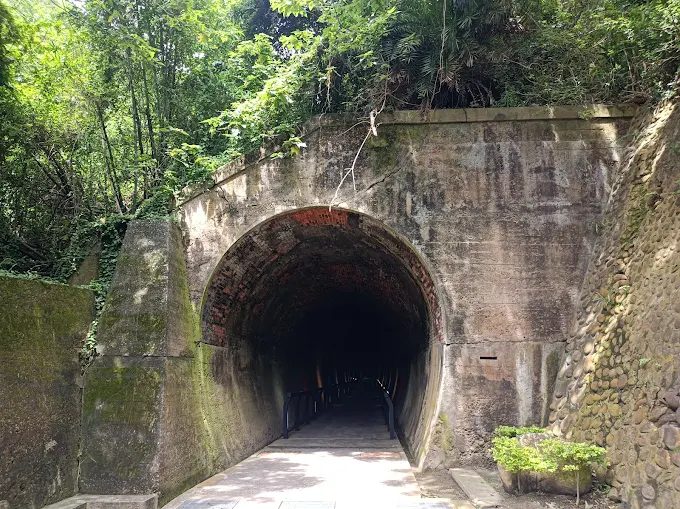 苗栗最美海岸線！半天寮好望角風車夕陽，必訪打卡景點大公開