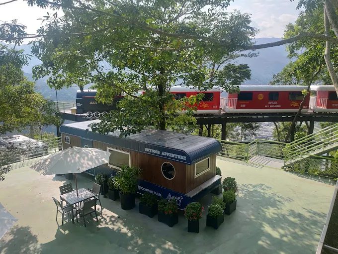 苗栗南庄蘇維拉莊園|夢幻樹屋、豪華露營與親子溜滑梯一次滿足!