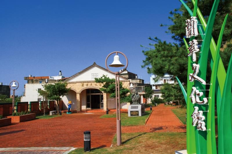 住進童話世界!苗栗綠意山莊|哈比屋、粉紅城堡、天空步道一次玩