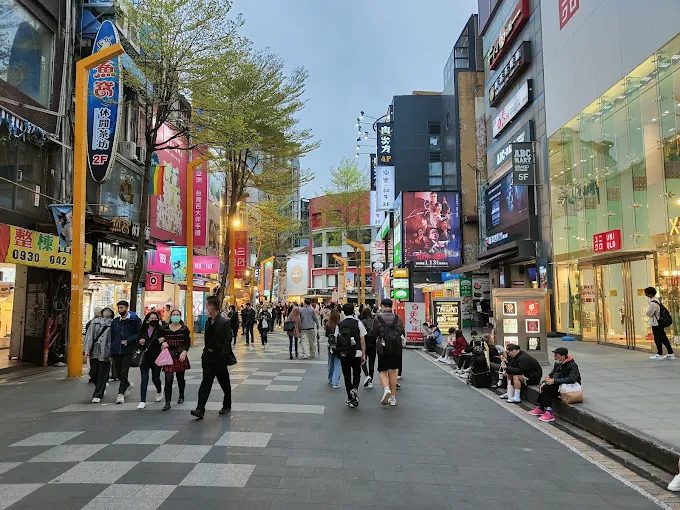 想住龍山寺附近？台北凱達大飯店五星享受＋萬華必吃美食懶人包