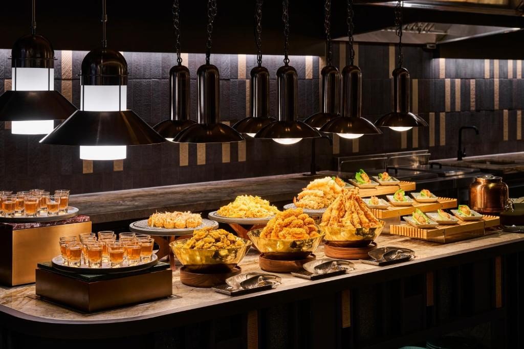 台北漢來大飯店全攻略|南港住宿新地標與島語自助餐廳必吃亮點