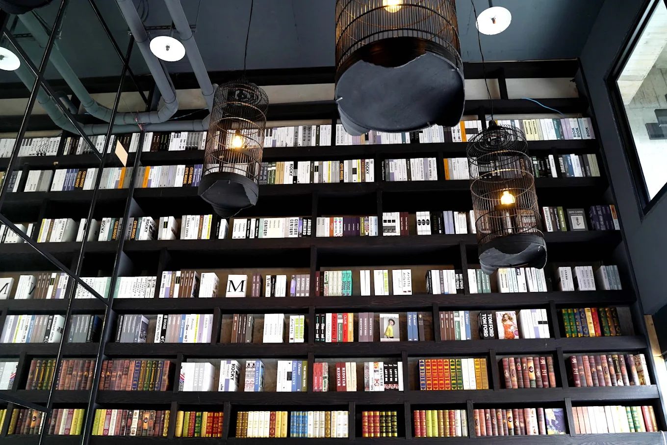 台中高鐵旁高CP值住宿！康茵行旅雙人房含早餐只要 $1,580，連假不加價