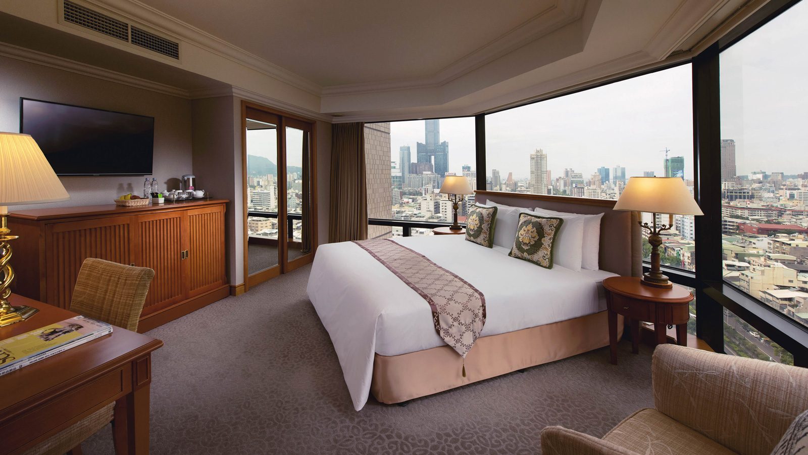 高雄五星級飯店推薦：寒軒國際大飯店住宿體驗 & 周邊景點一次看