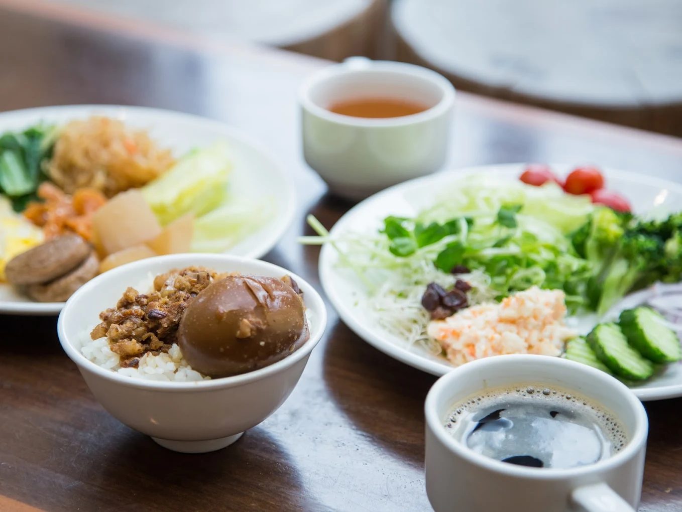 宜蘭礁溪溫泉住宿推薦｜美嘉美大飯店一泊三食$2,399起，寵物友善＋房內獨立湯屋