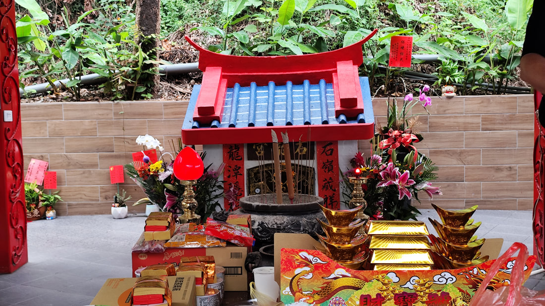 全台唯一!中寮石龍宮泡麵土地公,拜土地公還能免費享用加持泡麵