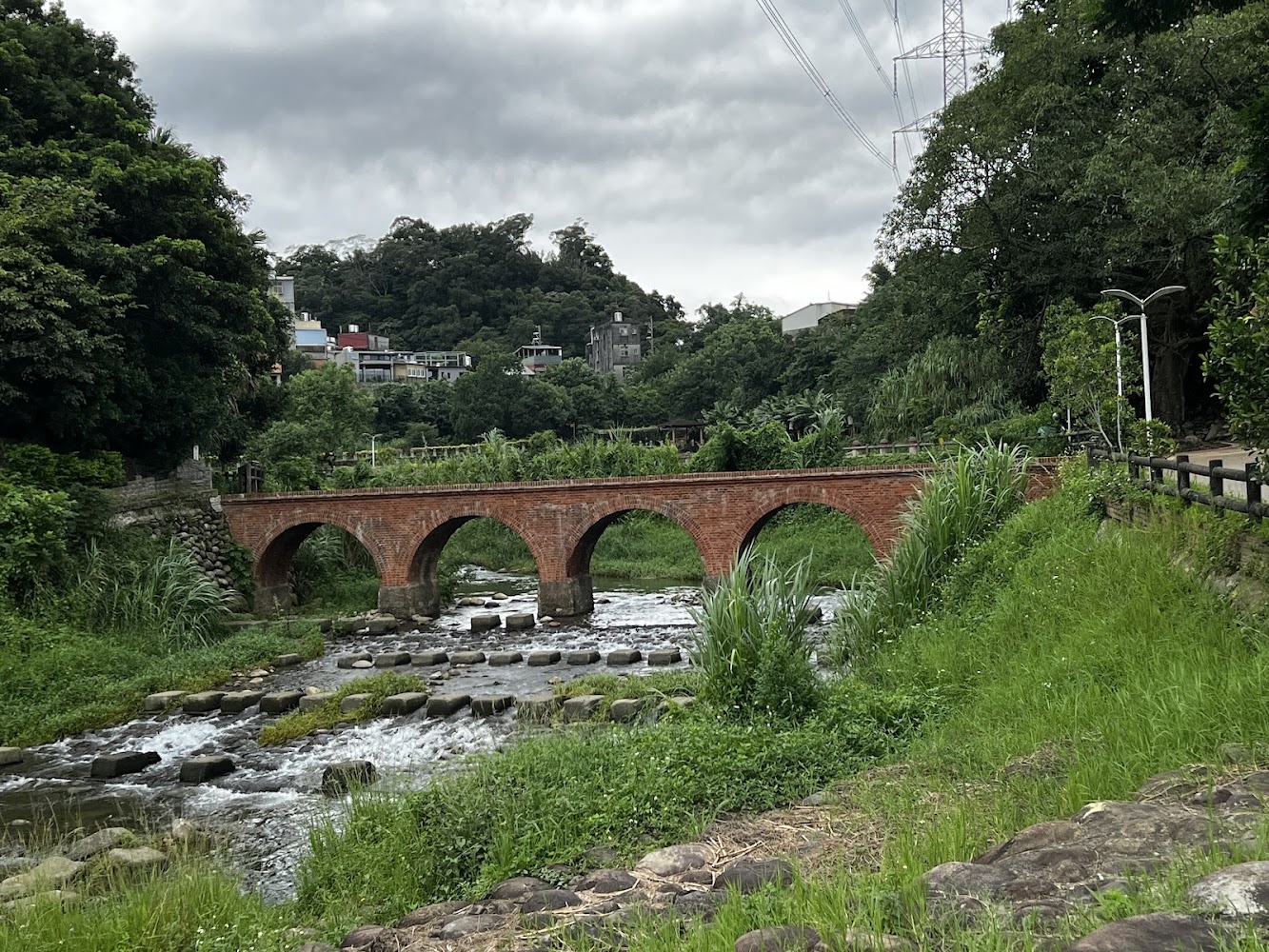 大平紅橋｜桃園最佳景點推薦 | 探索桃園的隱藏寶藏