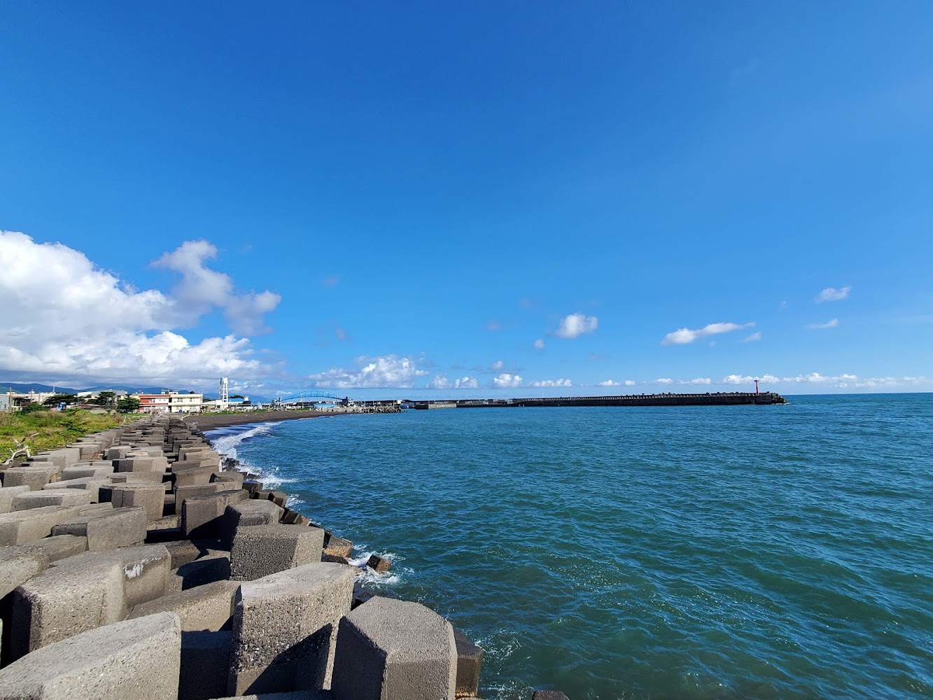 枋寮漁港橋｜枋寮景點必遊清單：探索海堤、漁港及獨特地景