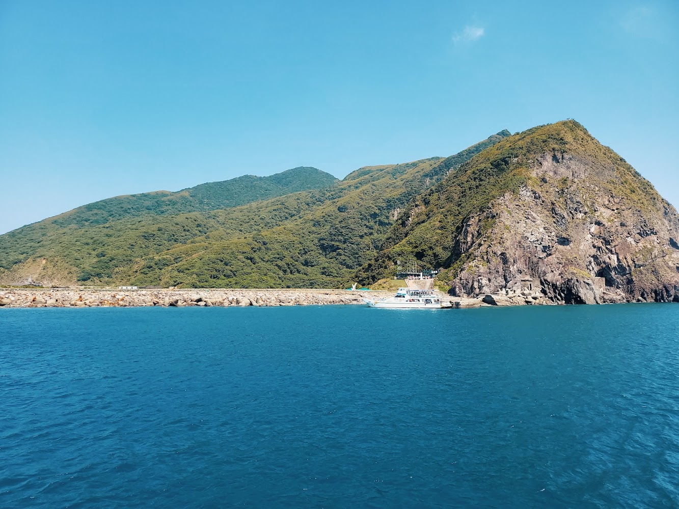 龜山島軍事坑道｜登島龜山島：完整旅遊指南與必遊景點
