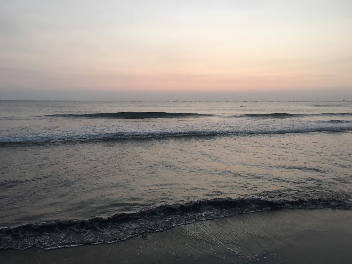 漁光島迷人的沙灘景致與夕陽美景