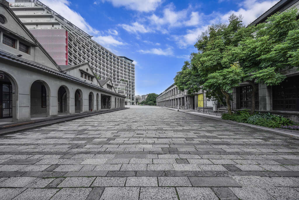 《松菸沒在文青,是在生活》|走進台北最會說故事的老建築,喝一杯有態度的咖啡