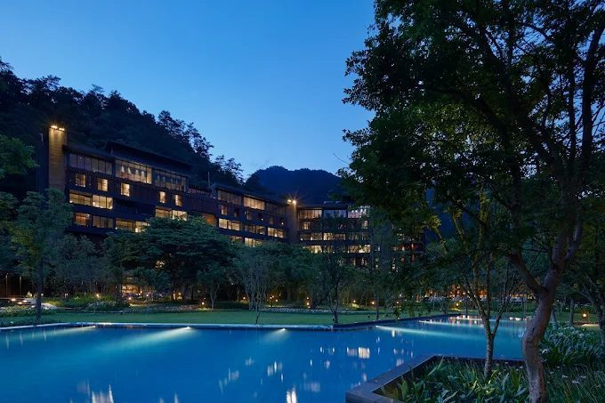 沿著山霧進谷關，在虹夕諾雅遇見一場靜下來的溫泉旅程