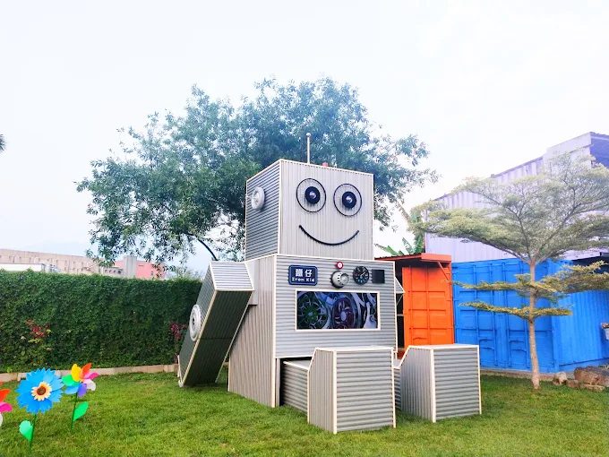 別再問去哪玩！南投一日遊就是答案｜湖景、文化、機器人，全在這篇攻略