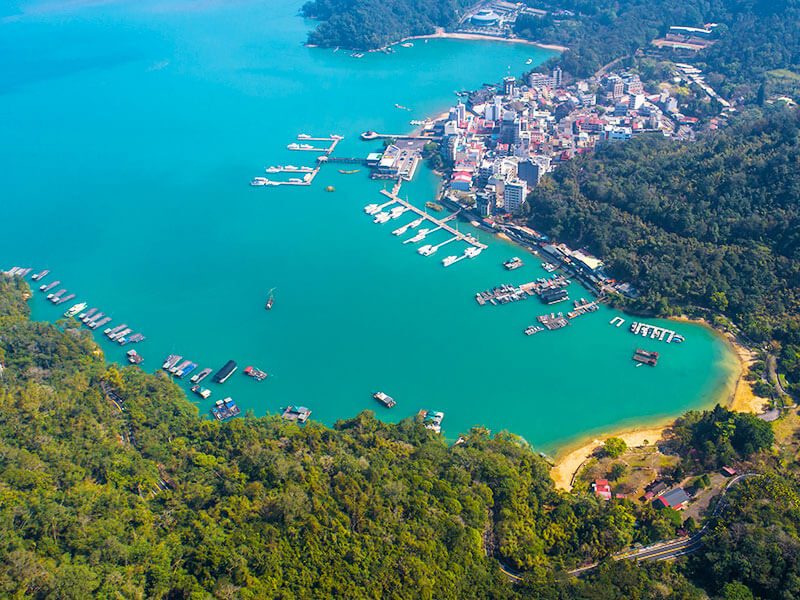 秋冬限定的浪漫:南投落羽松如油畫,遇上日月潭的湖光,才懂何謂「心動行程」