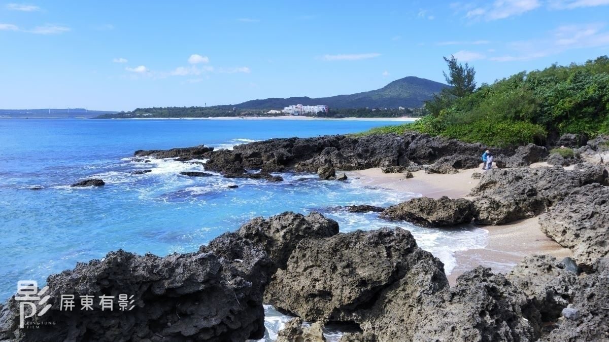 墾丁情人灘清幽的海岸景致