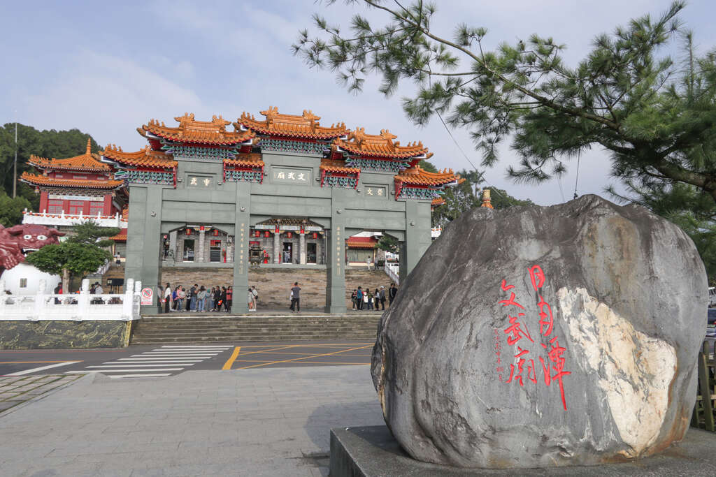在日月潭漢來日月行館迎風醒來，看湖光與霧氣一起慢慢展開早晨