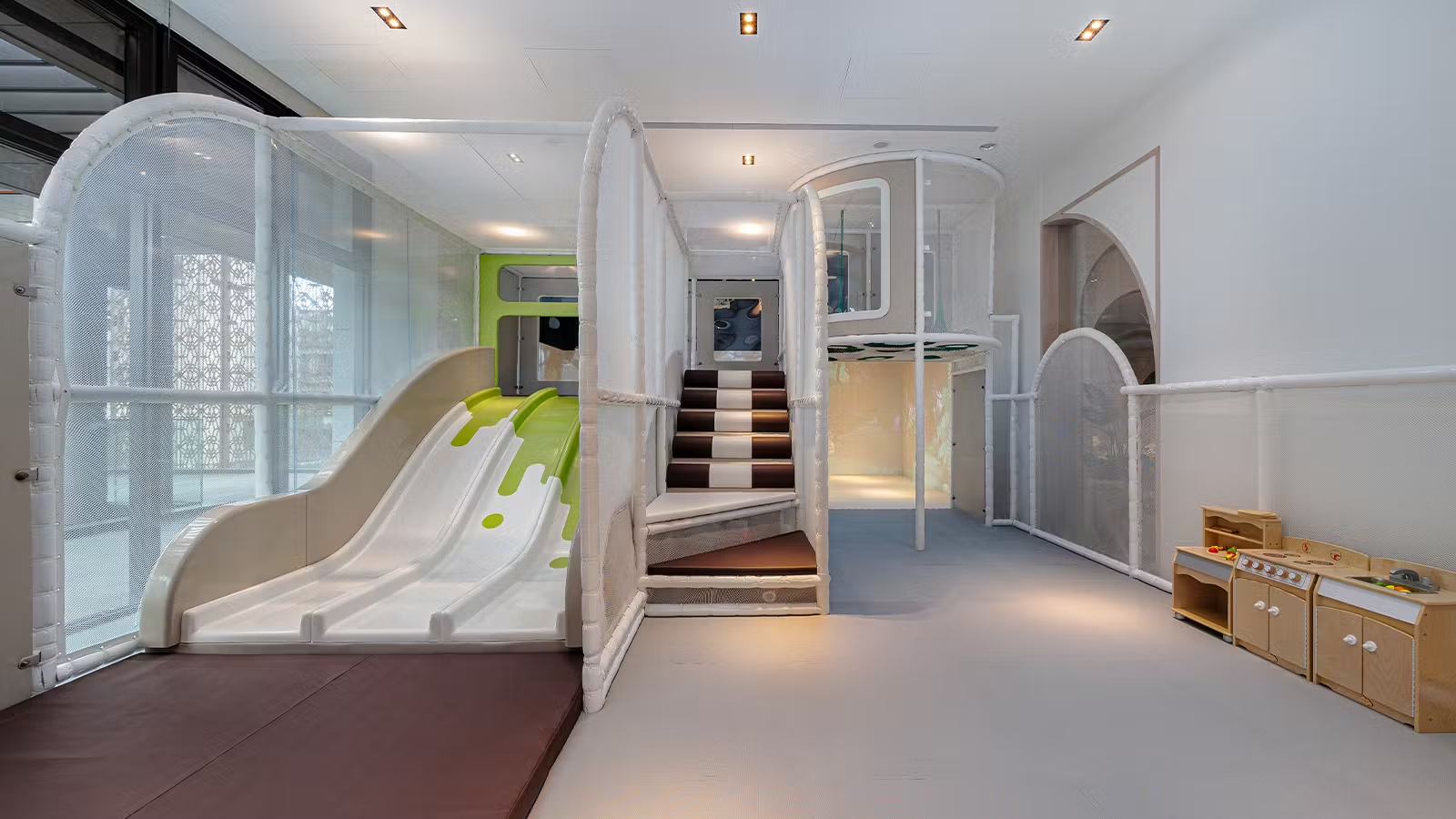 冬日微光落進烏日璞旅窗邊,在台中住下一晚緩慢而安靜的時光