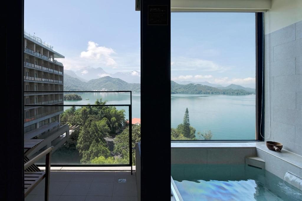 「從晨霧到夕陽都是你的房景」｜日月潭住宿 6 大關鍵，一篇搞懂怎麼挑