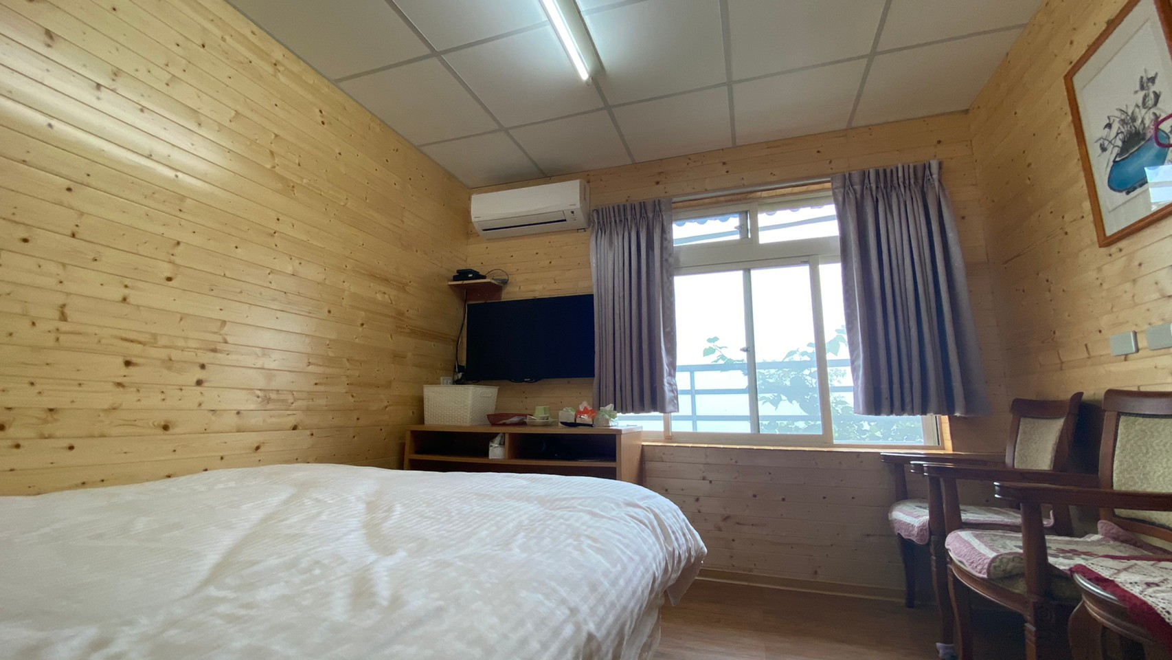 19人包棟的另一臥室視角