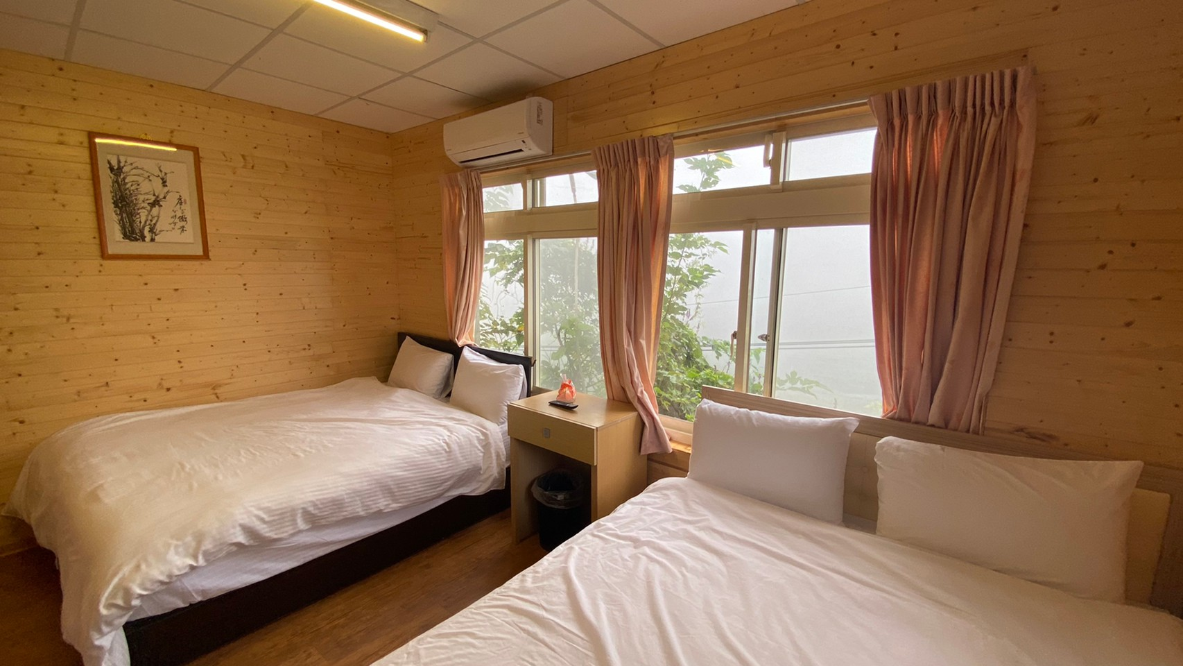 19人包棟的樓梯與空間