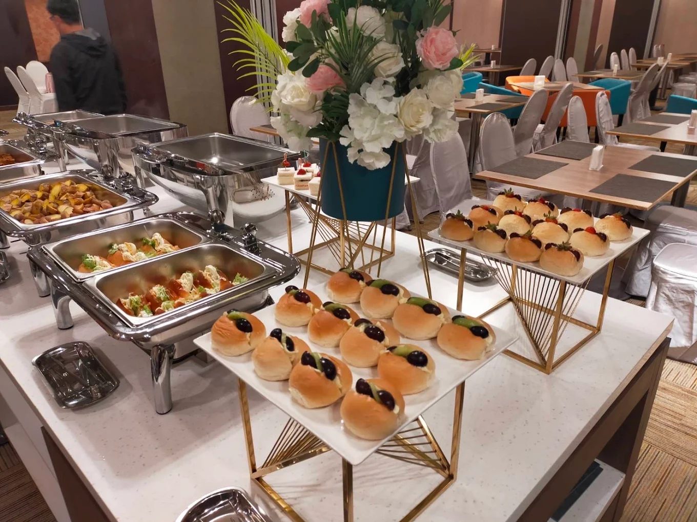 淡水小旅行首選！入住【淶滬文旅酒店】四人房只要 $1,980 起，含早餐還能賞最美夕陽