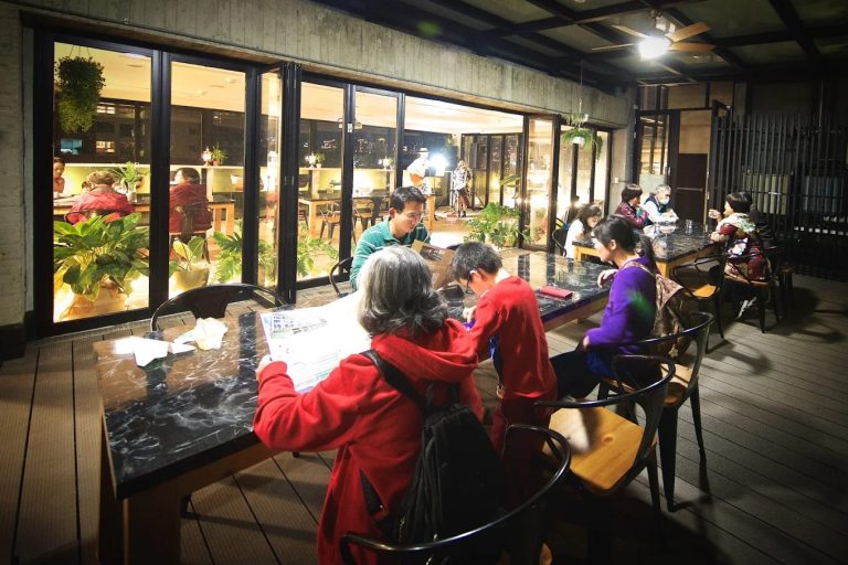 台中烏日住宿推薦｜康茵行旅雙人房$1,580 含早餐，平假日不加價！
