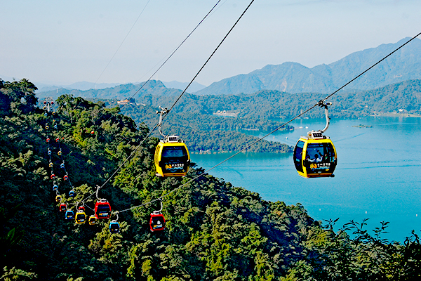 日月潭纜車｜一趟結合自然與文化的旅程，高空視角下最美的台灣湖泊