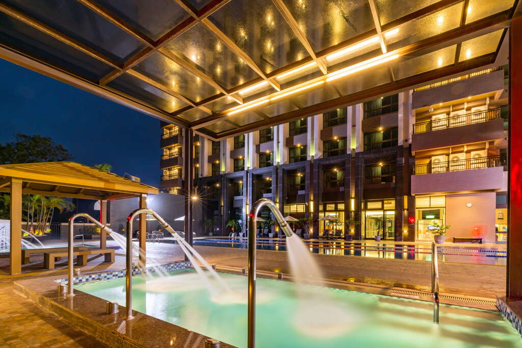 台東知本溫泉｜東台灣的暖湯物語，一場從山霧開始的緩慢時光與溫柔療癒