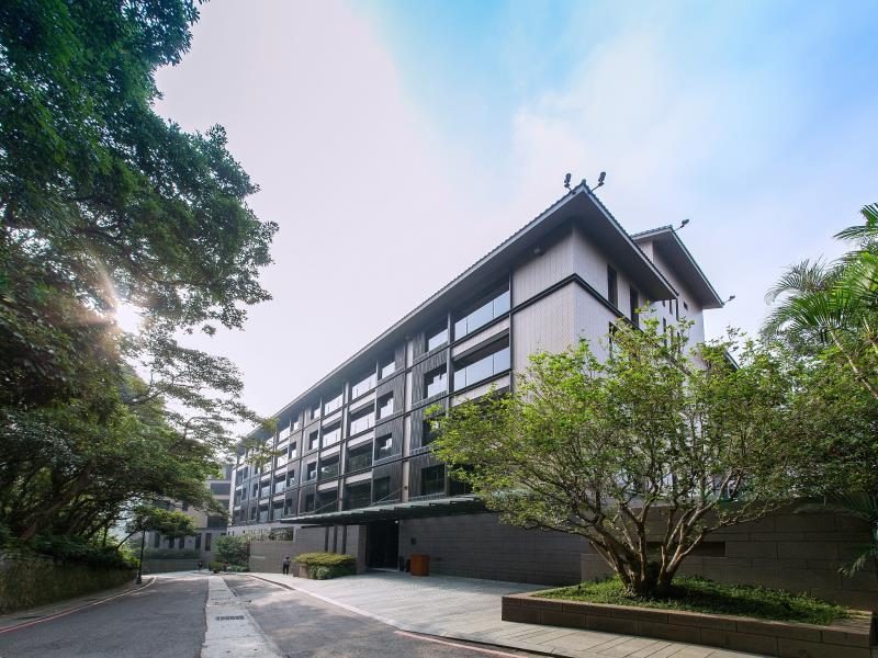 《霧氣太濃，連煩惱都糊掉》｜在北投麗禧溫泉酒店泡湯，比心理諮商還有效