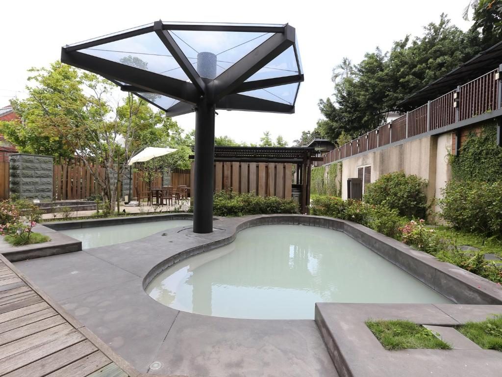 《霧氣太濃，連煩惱都糊掉》｜在北投麗禧溫泉酒店泡湯，比心理諮商還有效