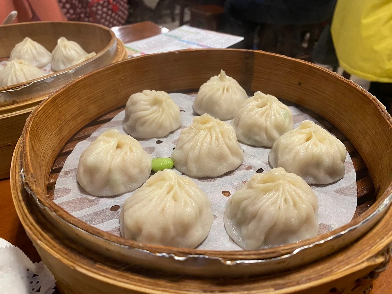 《這城市也在換班》｜從中正紀念堂衛兵交接，看見台北的秩序與浪漫