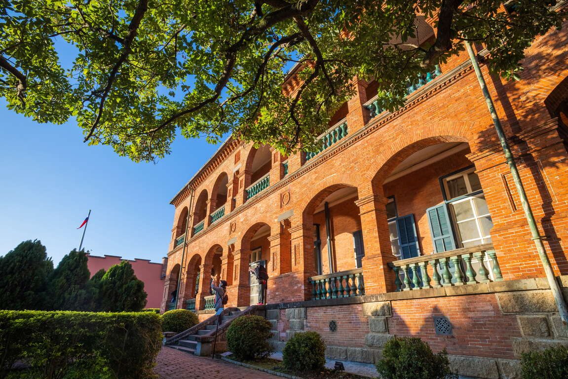 在淡水紅毛城停留一個午後讓河風與歷史在城牆之間慢慢流動成眼前的風景