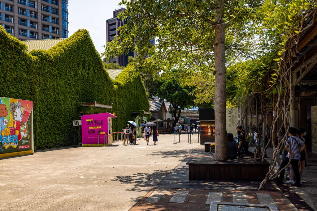 我在台北散步的一天，從大安森林的早晨到國父紀念館的夜