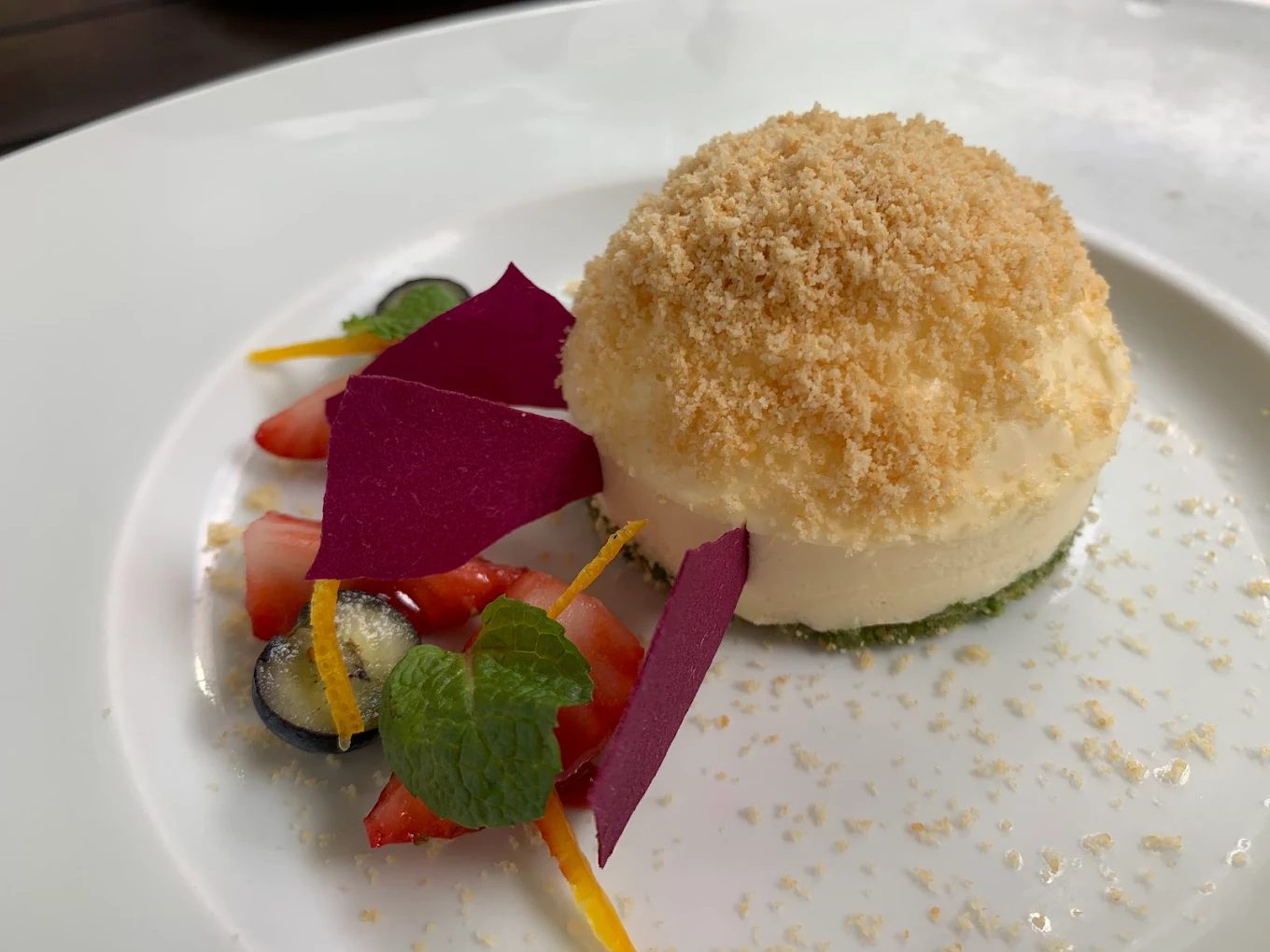 在北投溫泉白霧瀰漫的山城裡找一間喜歡的飯店，安靜待上一整晚