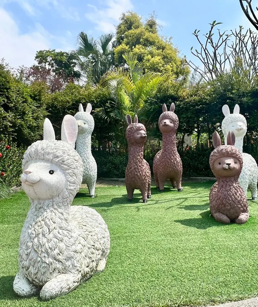 【嘉義民雄親子景點推薦】三隻小豬觀光農場：動物互動、遊樂設施、拍照打卡全攻略 🐷