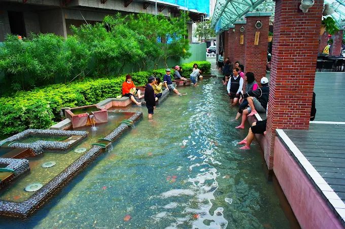 湯圍溝溫泉公園公開泡腳池