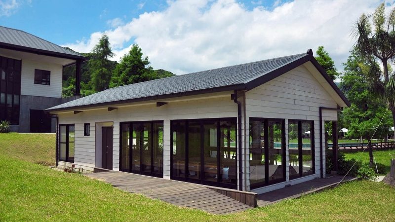 皇后鎮森林金山|北海岸最夢幻露營基地,草地、風車車宿、手作與星空一站體驗