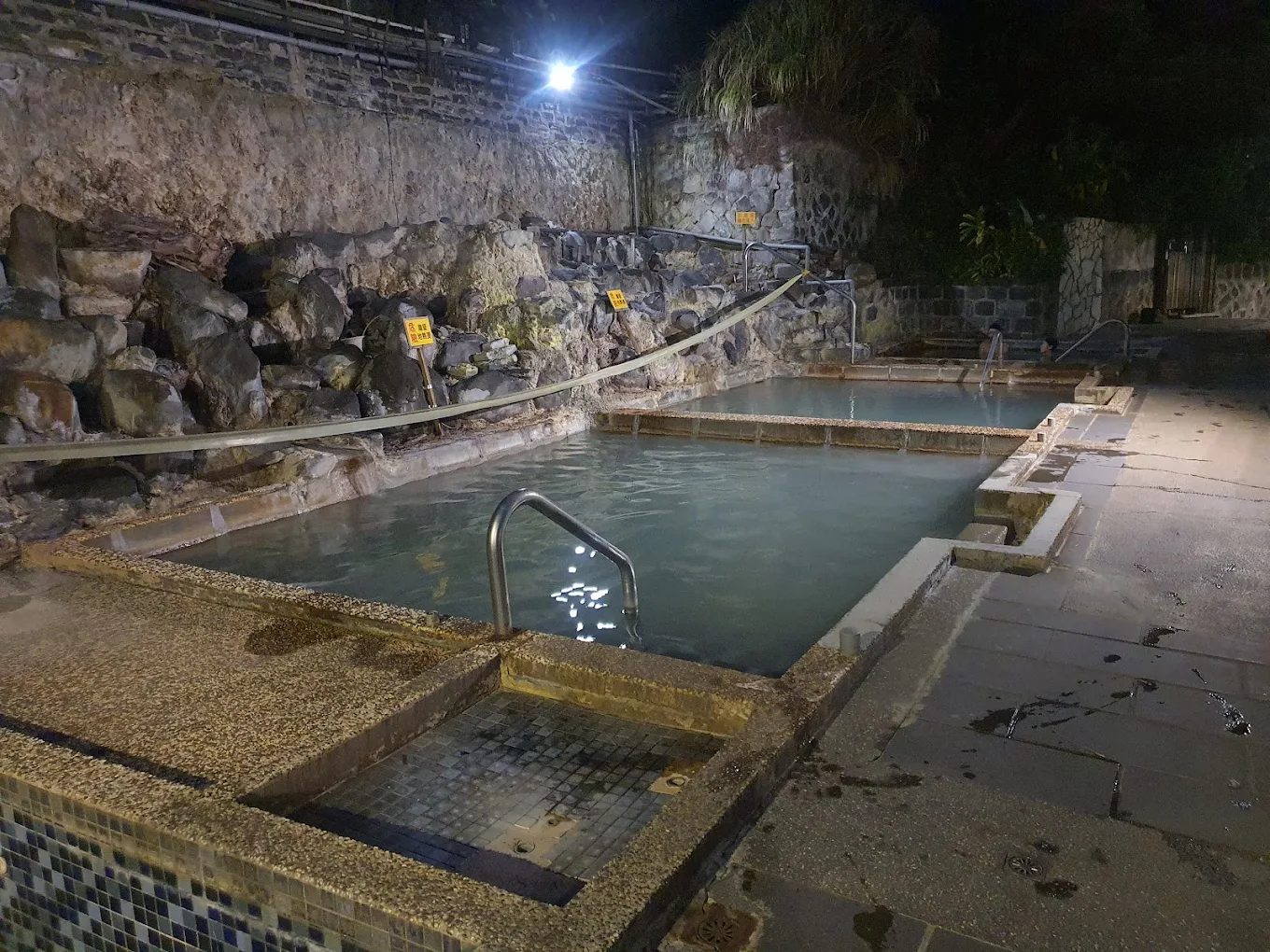 北投泡湯：最佳溫泉體驗全攻略 北投溫泉完全攻略｜2025 最強泡湯推薦與實用指南