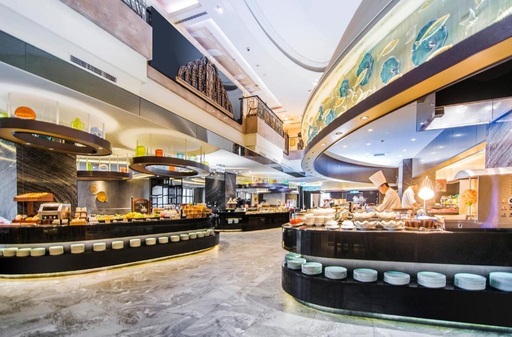 《高雄的夜,比海港更奢華》|住進漢來大飯店,從窗景開始的城市夢境