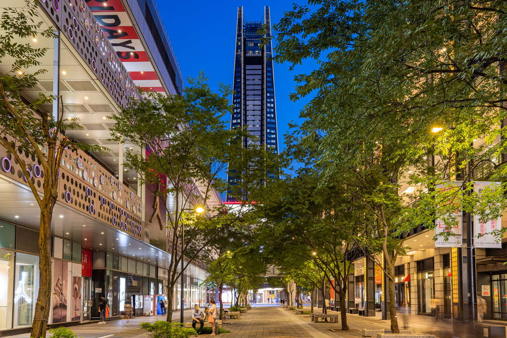在南港的光影之間入住台北漢來大飯店，把一晚留給自己慢慢過