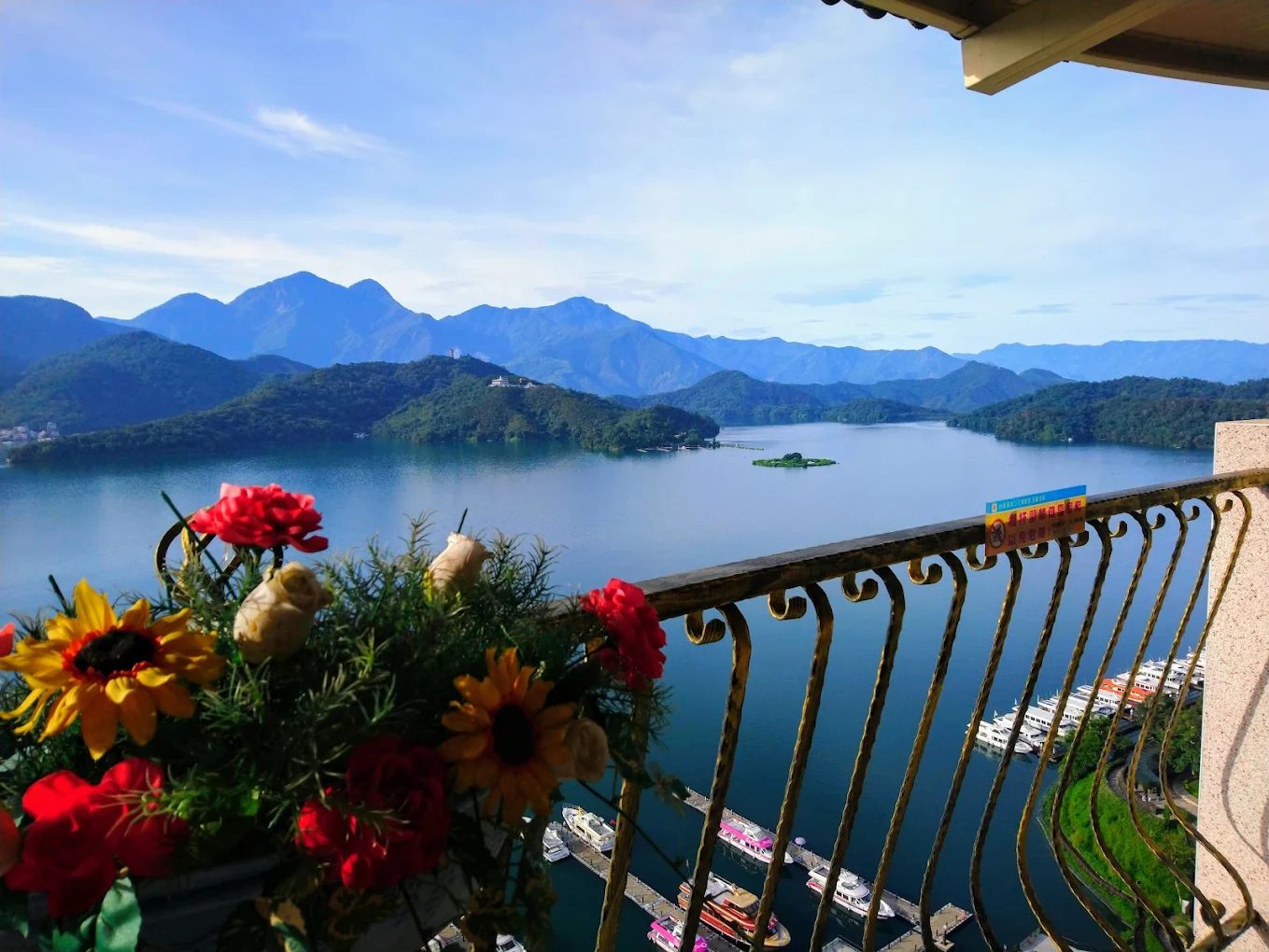 🌅 日月潭湖景第一排住宿推薦｜【淶滬文旅】雙人只要 $2,280 起，住進湖光山色裡的早晨！