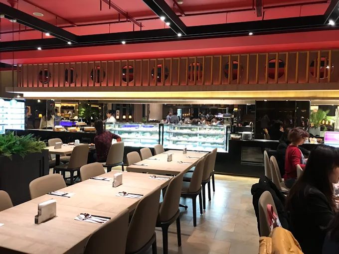 在海鮮與甜點之間,遇見高雄的味覺浪漫—聯上大飯店帕里巴黎自助餐饗宴