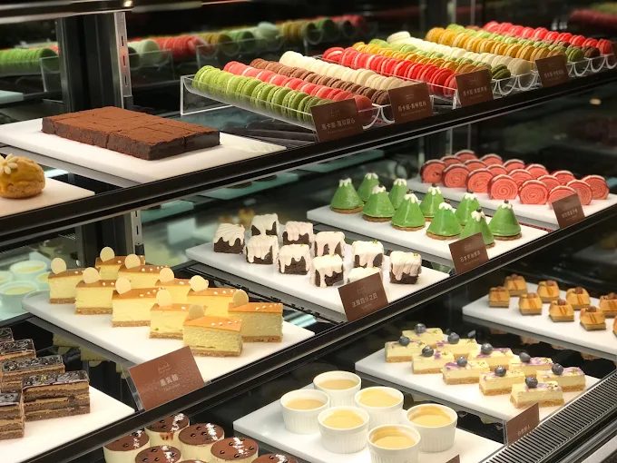 在海鮮與甜點之間,遇見高雄的味覺浪漫—聯上大飯店帕里巴黎自助餐饗宴