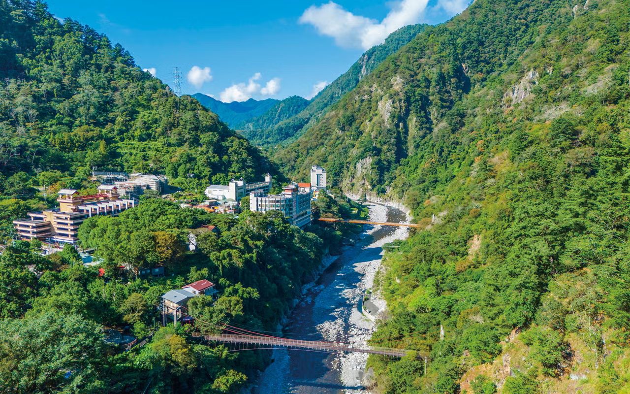 谷關溫泉一日遊攻略：泡湯、美食、景點、住宿一次搞定